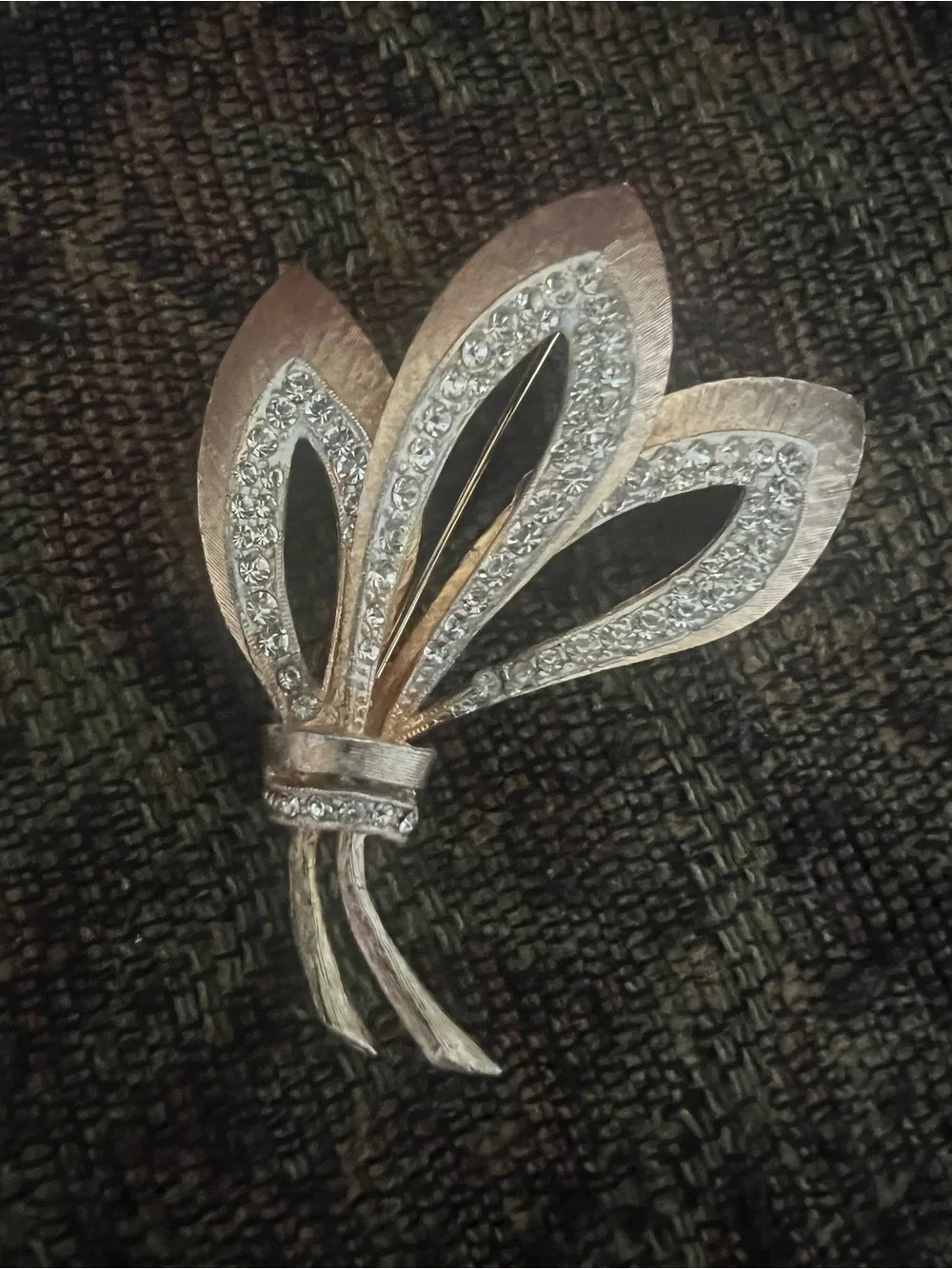 Vintage Capri Brooch - Women's Accessory